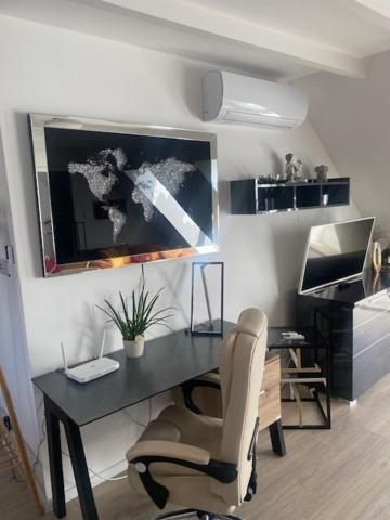 R77 Apartment Downtown - Penthouse Budapest Exterior photo