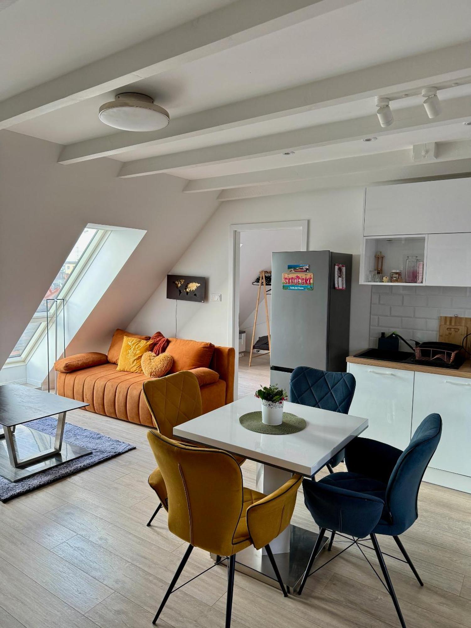 R77 Apartment Downtown - Penthouse Budapest Exterior photo